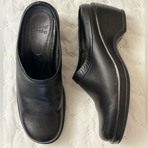 DANSKO BLACK LOAFERS MULES CLOGS WORK SHOES US SZ 7.5-8 WOMENS 38 EU Classic